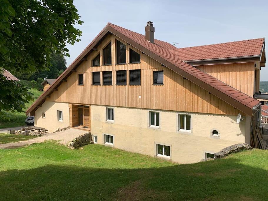 Ancienne Ferme Comtoise 4 Etoiles, 11 Personnes Lac St-Point/Mont D'Or Montperreux Экстерьер фото